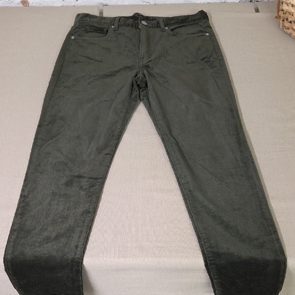 Banana Republic Olive Green Cordoroys SZ 29